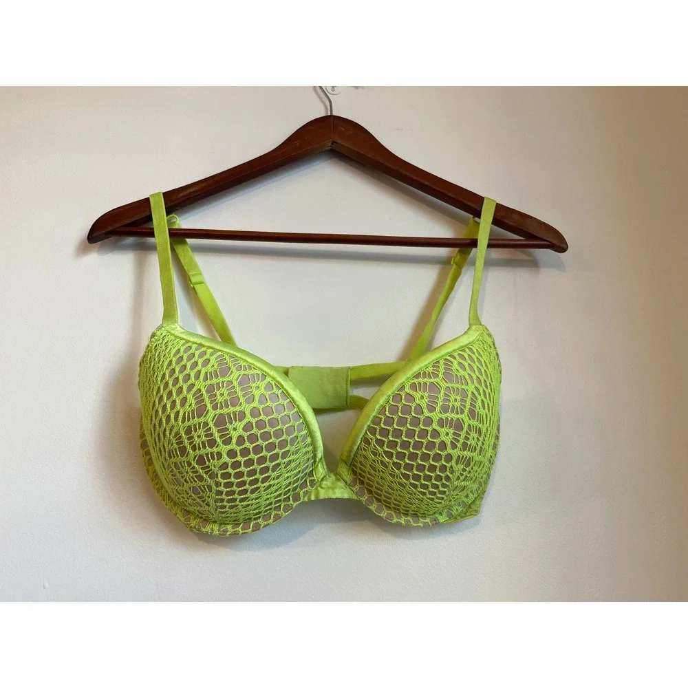 Victorias Secret Very Sexy Push-Up Bra 32DD Neon Lime Green Crochet Lace Overlay